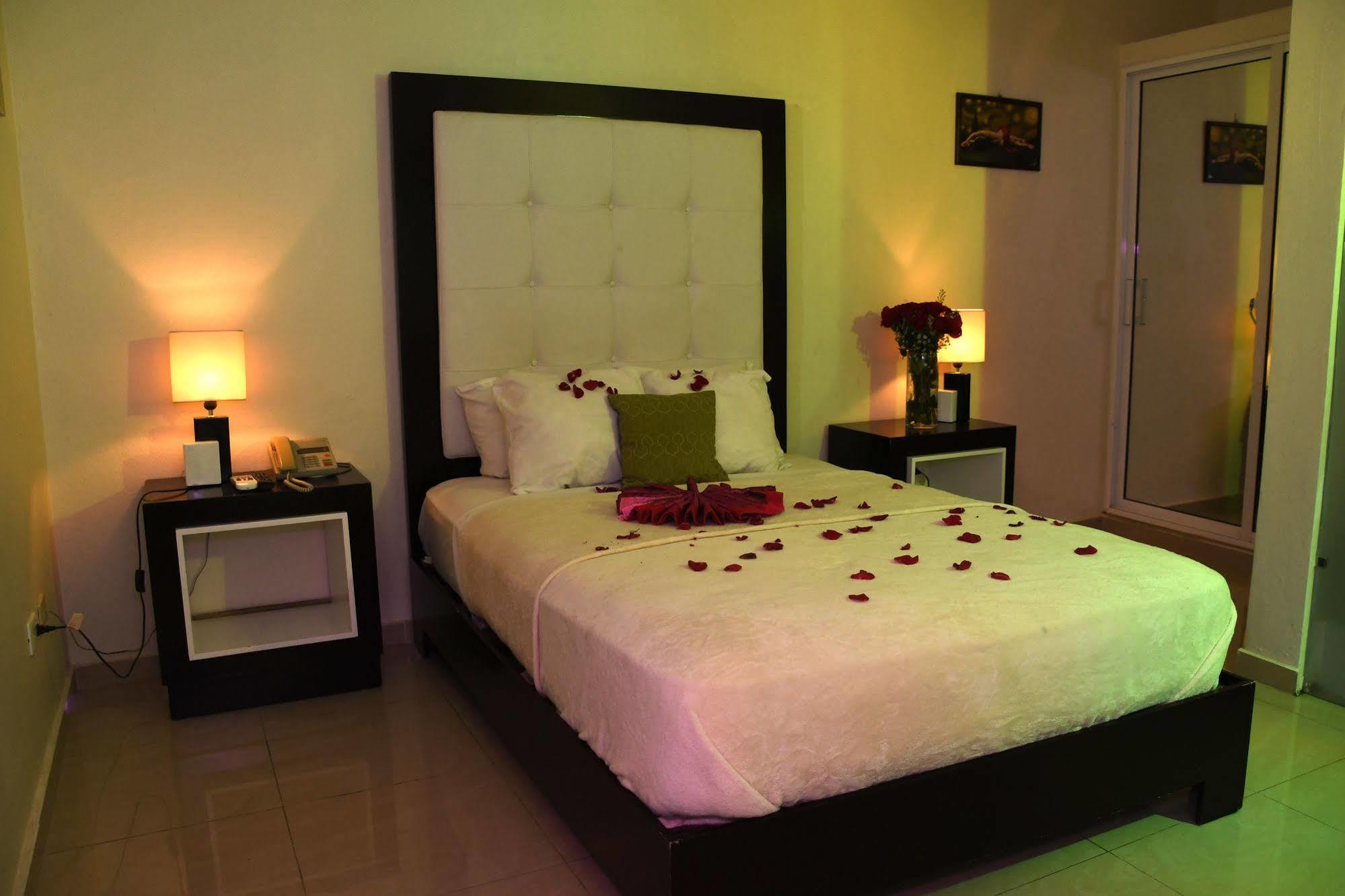 Hostal San Francisco De Asis Santo Domingo Kültér fotó